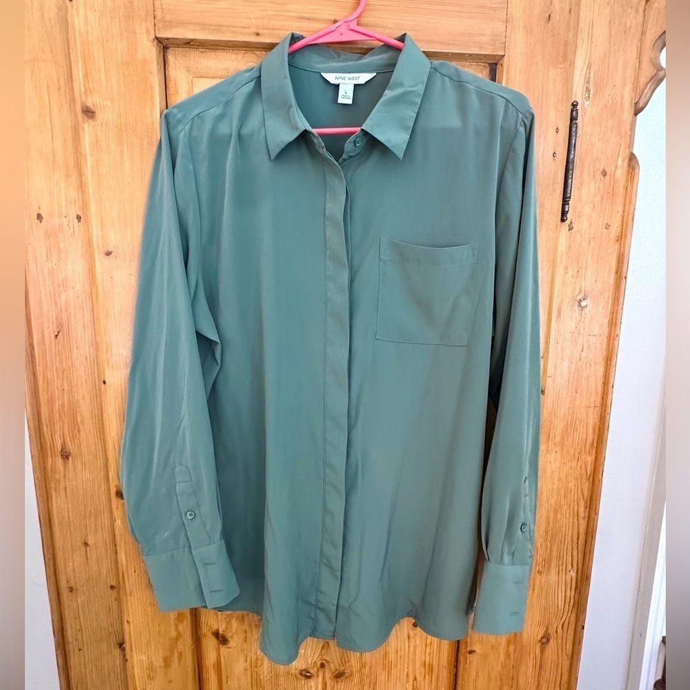 Nine West Romantic Silky Button Down Blouse Army Green Dressy Size Large